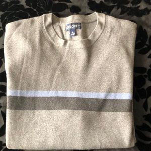 Man’s sweater